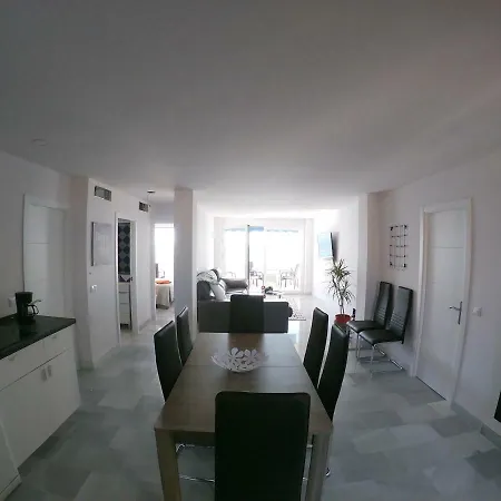 Front Penthouse -