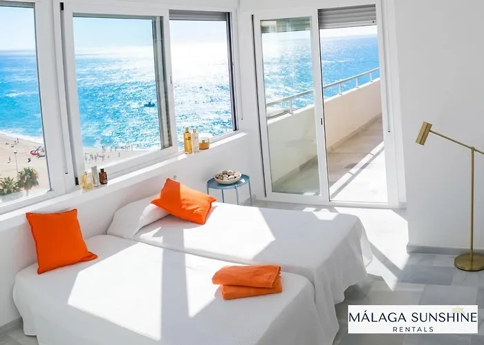 Malaga Sunshine - Front Penthouse - アパート *