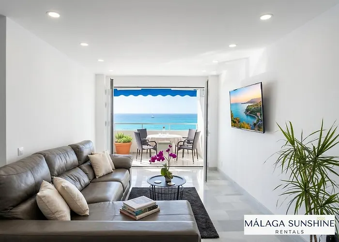 Malaga Sunshine - Front Penthouse - アパート *