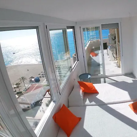 Front Penthouse - דירה *